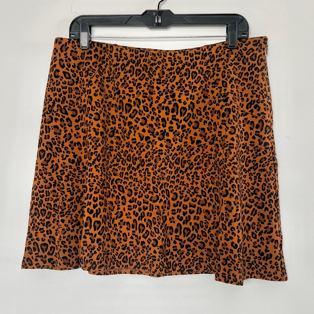THE LIMITED Cheetah Print Mini Skirt Size Large NWT